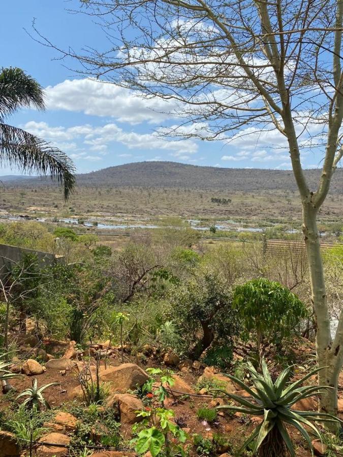 Croc River Lodge Komatipoort Eksteriør billede