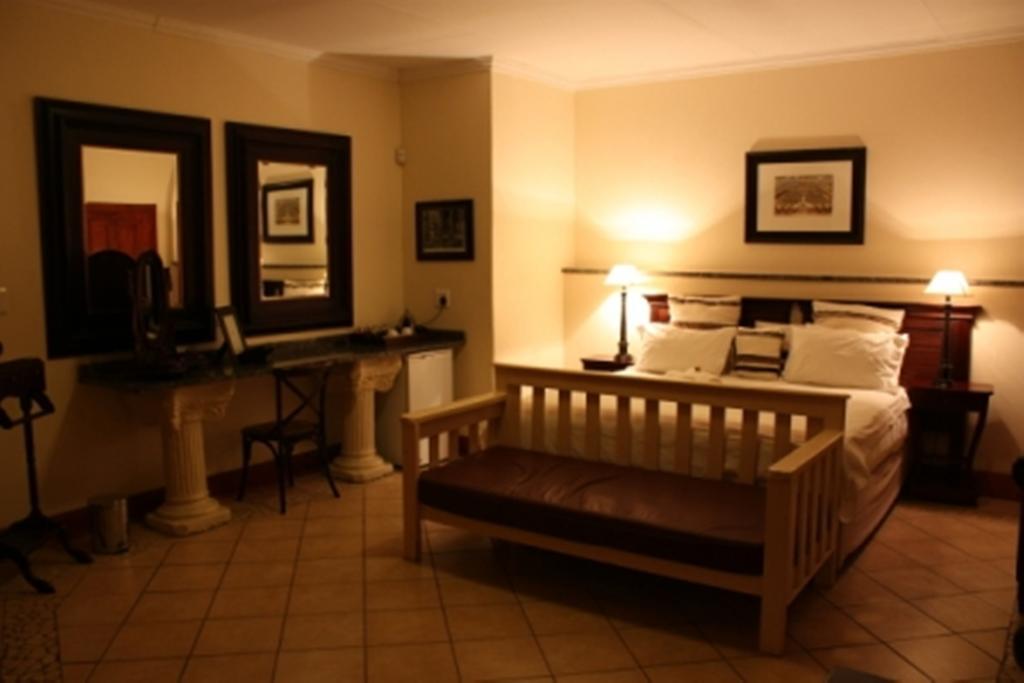 Croc River Lodge Komatipoort Eksteriør billede